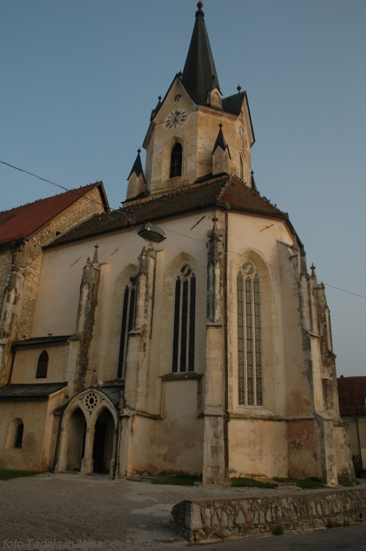cerkev v Mirni